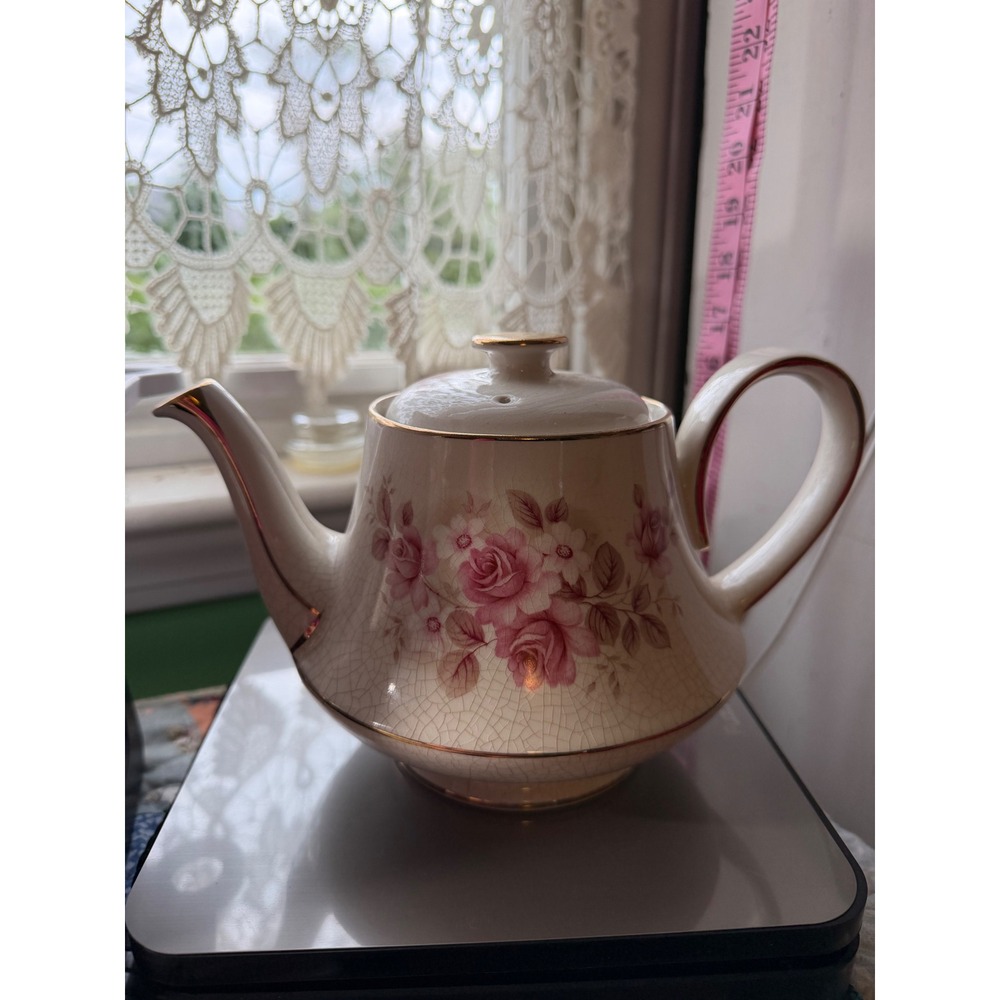 Arthur Wood Teapot Vintage Cream Pink‎ Rose Gold Trim England 5580 Good Crazing